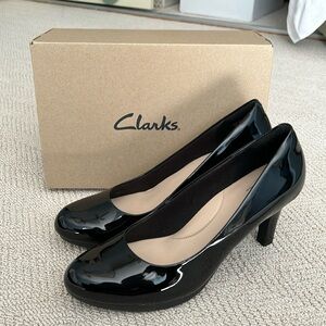 Clarks Adriel Voila black heels size 12